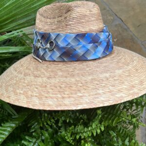 HAT Super Shade -One of a Kind! Shades of Blue Geometric - Wrapped Band with Silver Rhinestone Snaffle Bit and l Buckle - Size XL